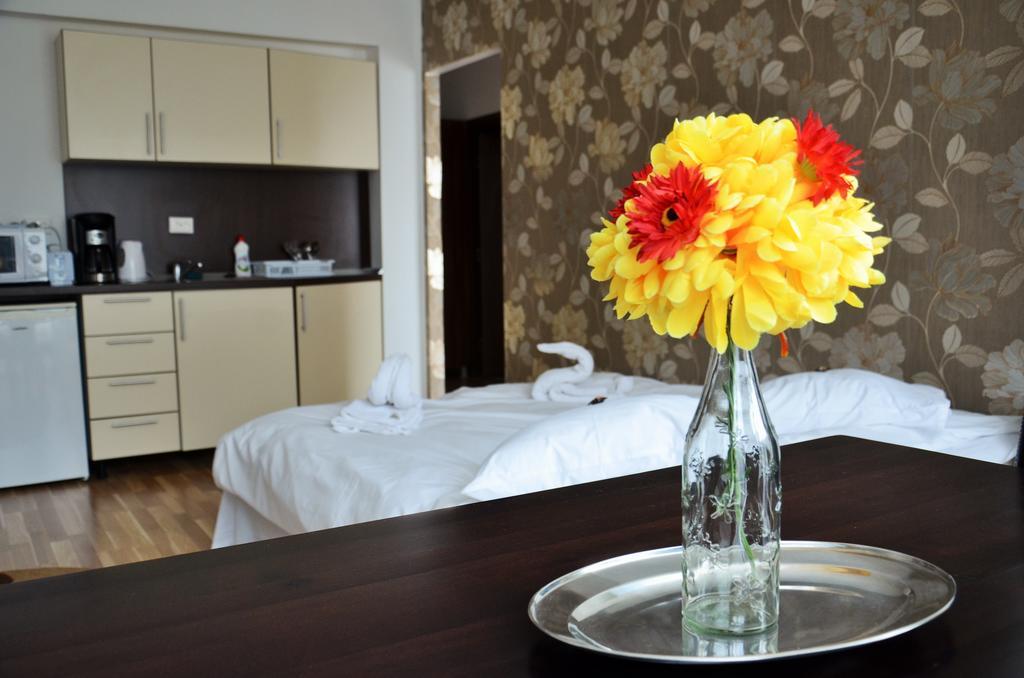 Aparthotel Zorilor Cluj-Napoca Habitación foto